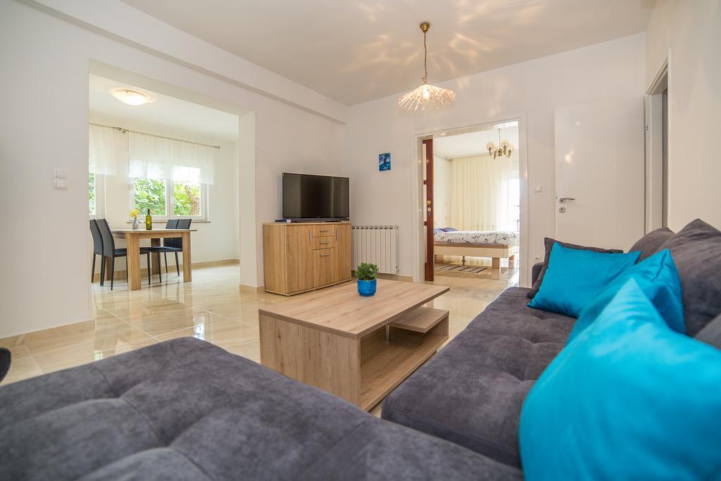 Juric Apartments-Rab Palit Luaran gambar