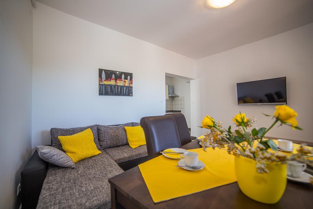 Juric Apartments-Rab Palit Luaran gambar