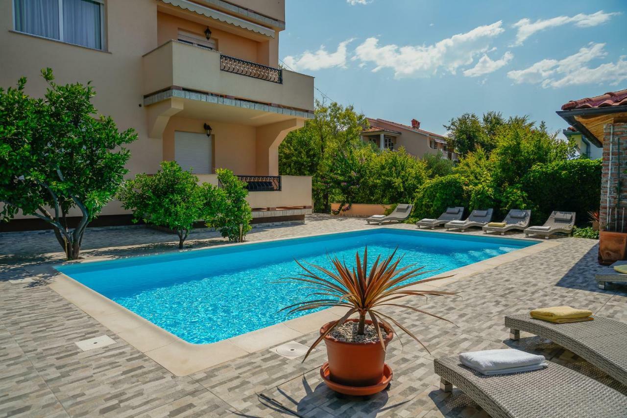 Juric Apartments-Rab Palit Luaran gambar